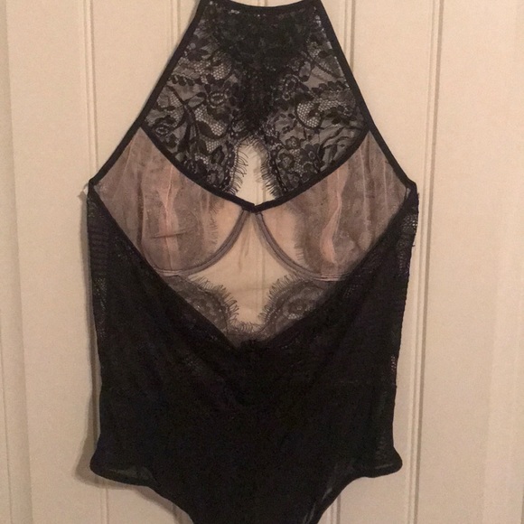 Lush lacy bodysuit - Picture 5 of 6